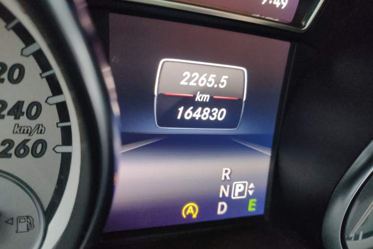 Used Mercedes-Benz GLA 2015 GLA 200 Fashion Model