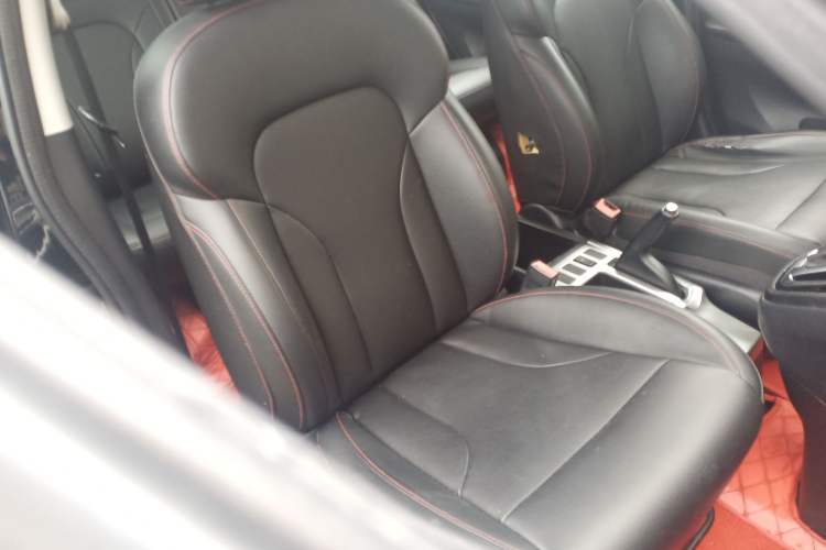 Used Haval H6 2016 Upgraded Model 1.5T Automatic Two-Wheel Drive Elite Version