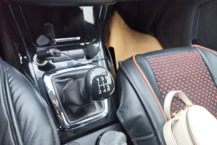 Used HYOSOW S3 2016 1.5L Manual Luxury Edition China IV Emission Standard
