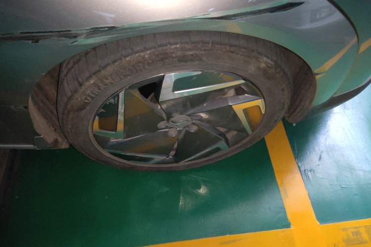 Used Hycan Z03 2022 510 km Range Trendy Cool Version 135 kW 63.98 kWh
