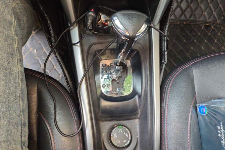 Used Citroen C3-XR 2017 230THP Automatic Pioneer Model Gear Lever