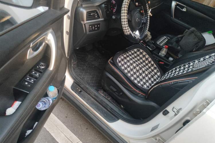 Used Kia Sportage R 2018 2.0L Automatic Smart Luxury Version China V Standard
