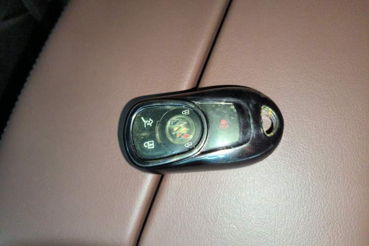 Used Buick Envision 2021 532T Two-Wheel-Drive Luxury Version