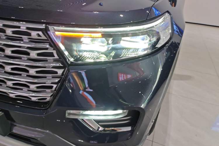 Used Ford Explorer 2020 EcoBoost 285 4x4 Titanium Edition 7-Seater
