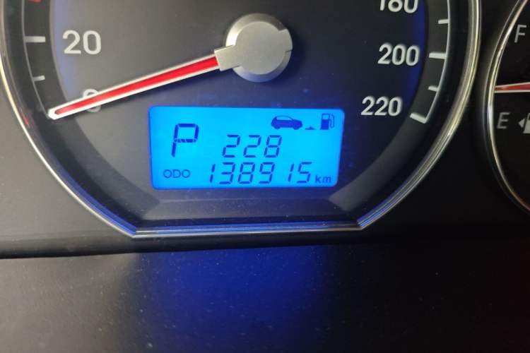 Used Hyundai Santa Fe Classic 2011 2.4 Comfort Edition 7-Seater Two-Wheel Drive