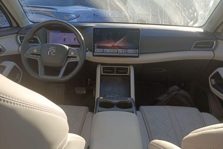 Used BYD Yuan UP 2025 Intelligent Driving Version 401 km Beyond-Range Edition