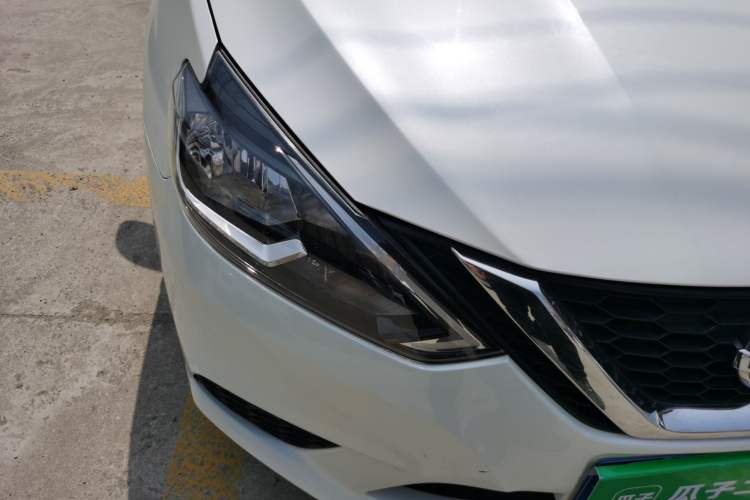 Used Nissan Sylphy 2019 1.6XE CVT Comfort Edition China VI Standard Right Front Headlight
