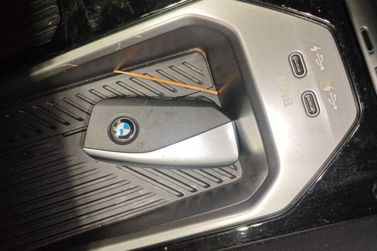 Used BMW i5 2024 eDrive 35L Luxury Model with M Sport Package
