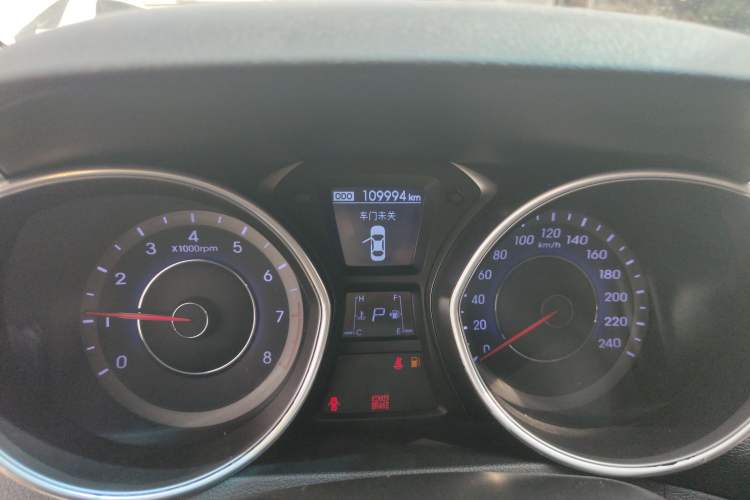 Used Hyundai Elantra (5th Generation / Langdong) 2015 1.6L Automatic Luxury Model
