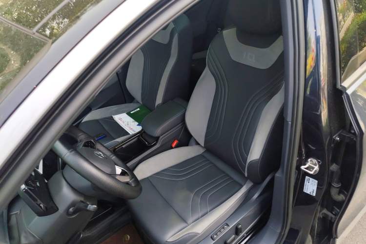 Used Volkswagen ID.4 CROZZ 2021 Long-Range PRO Two-Wheel Drive Version