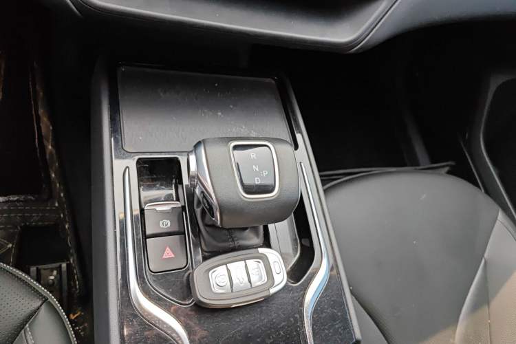 Used Hongqi E-QM5 2023 Revised Version Basic Travel Edition Gear Lever