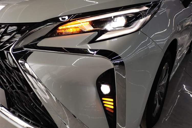 Used Toyota Sienna 2024 2.5L Hybrid Comfort Edition
