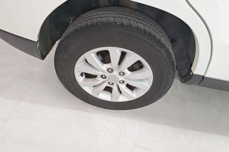 Used Kia Sportage 2013 2.0L Manual Two-Wheel Drive GL Trim