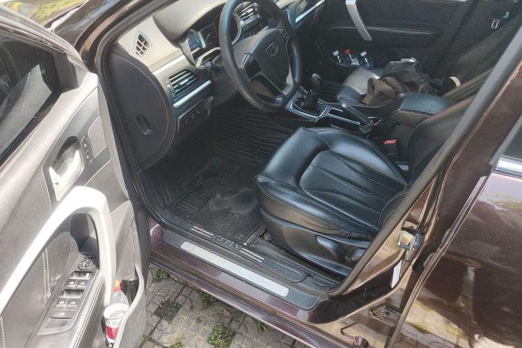 Used Geely Auto Emgrand 2017 Sedan Million Edition 1.5L Manual - Upward Version
