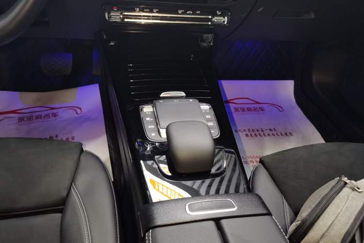 Used Mercedes-Benz A-Class 2022 Revised Version A 200 L Sport Sedan Fashionable Style
