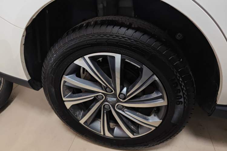 Used Geely Auto Vision X6 2021 PRO 1.4T Automatic Prestige Model Exterior 8