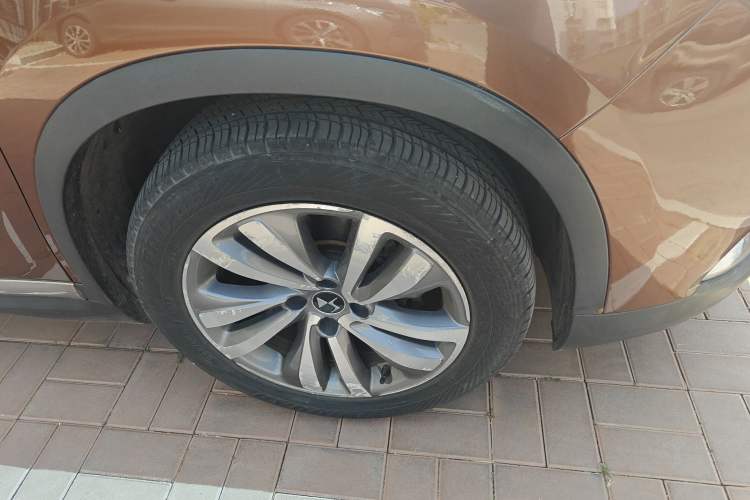 Used DS 6 2016 1.6T Luxury Edition THP160 Right Front Wheel Hub