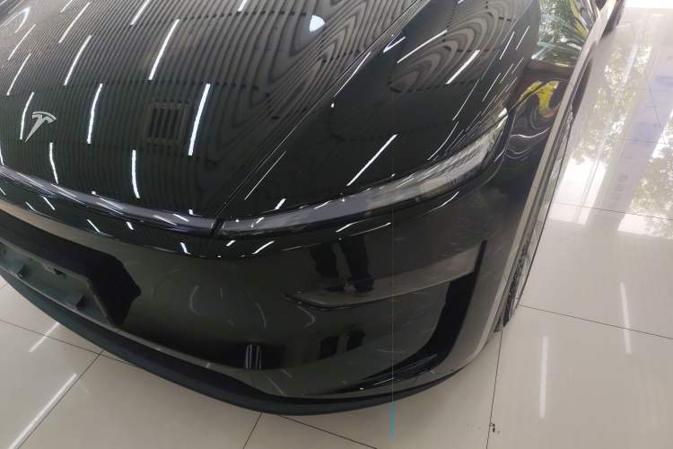 Used Tesla Model Y 2026 Rear-Drive Model
