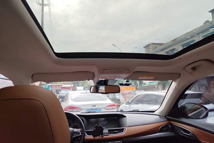 Used BORGWARD BX7 2016 28T Two-Wheel Drive Luxury Version 5 Seats
