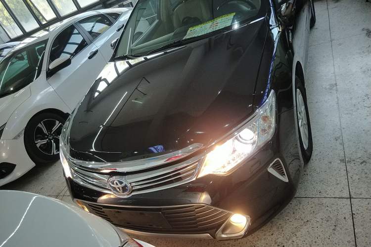 Used Toyota Camry 2015 Dual-Engine 2.5 HG Luxury Navigation Edition
