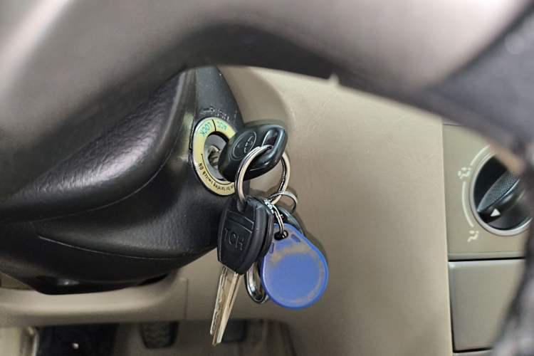 Used Toyota Corolla EX 2013 1.6L Manual Luxury Edition Vehicle Key