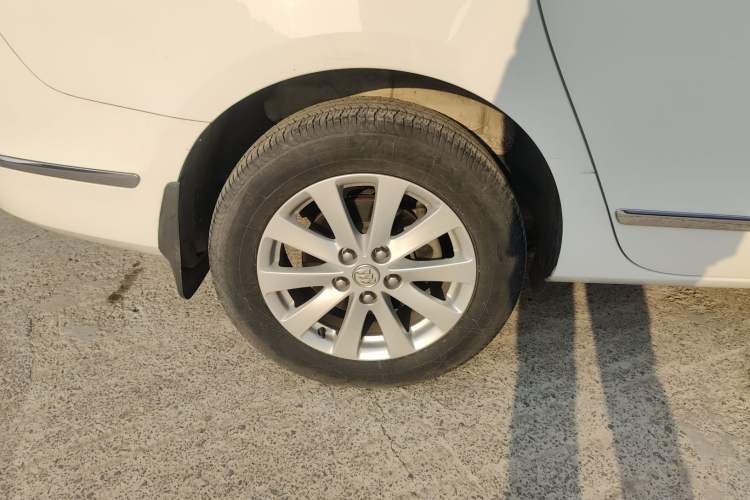 Used Buick GL8 2018 28T Luxury Model China VI Standard
