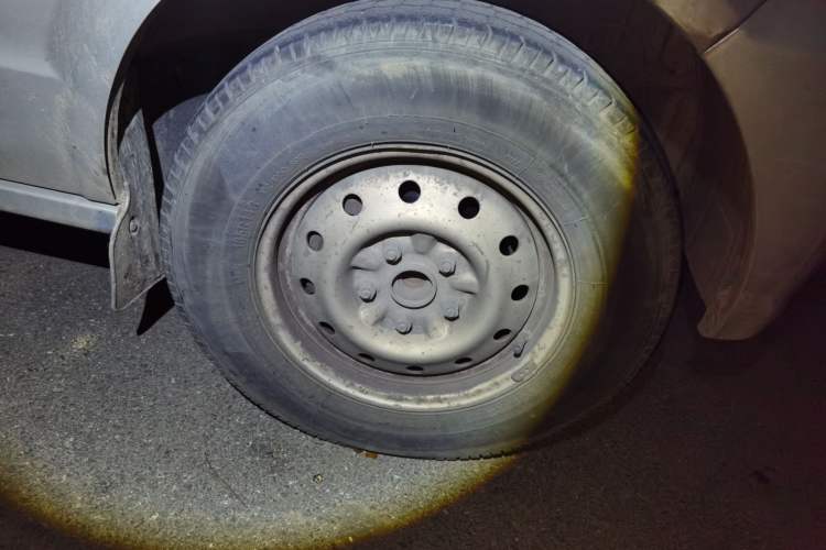 Used Dongfeng Xiaokang C37 2016 1.5L Standard II DK15-06 Right Front Wheel Hub