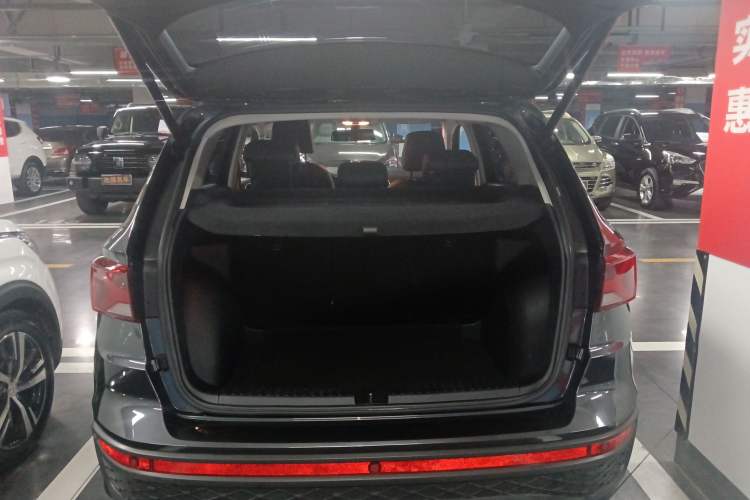 Used Jetta VS5 2022 280TSI Automatic High-Gloss Glory Edition
