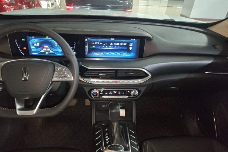 Used Bestune T77 2019 230 TID Automatic Luxury Version National V
