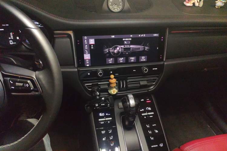 Used Porsche Macan 2022 Macan 2.0T
