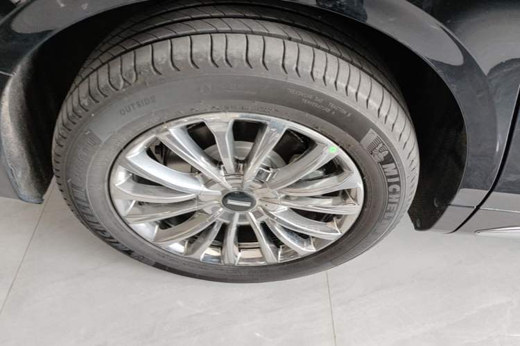 Used Wey Gaoshan 2025 Model Four-Wheel Drive Gao Shan 7
