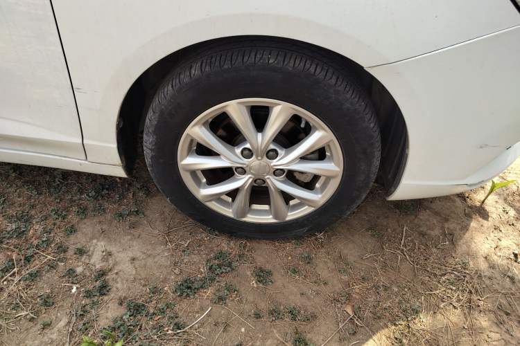 Used Roewe i5 2020 1.5L Automatic 4G Connected Linghao Edition
