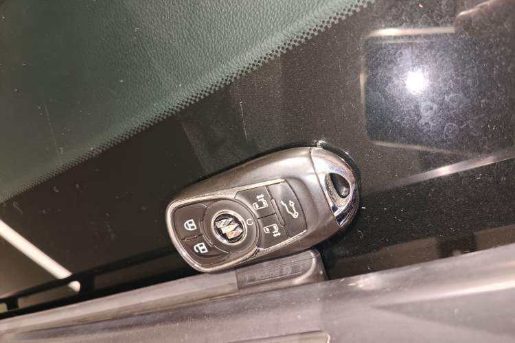 Used Buick GL8 2020 Avenir Avia Six-Seat Deluxe Edition