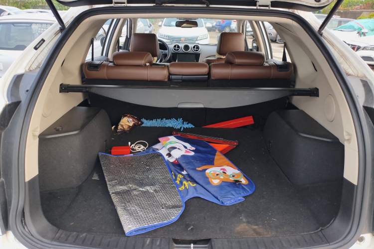 Used BYD Tang New Energy 2015 2.0T Four-Wheel-Drive Flagship Model