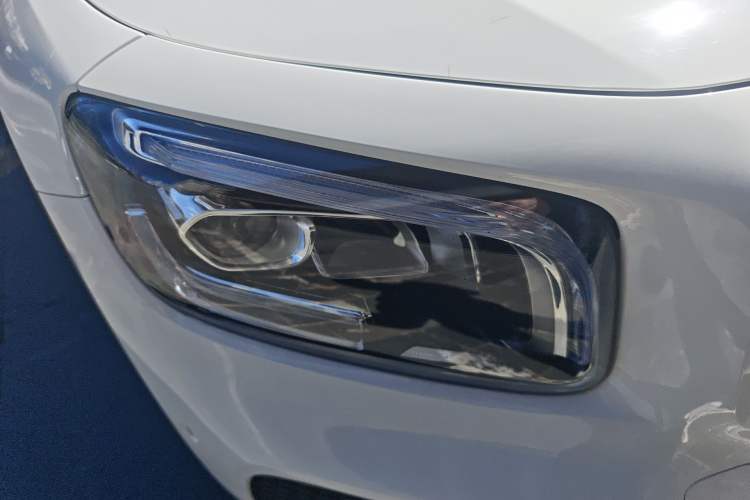 Used Mercedes-Benz GLB 2023 GLB 220 Sport Edition Right Front Headlight