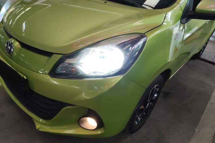 Used CHANGAN Benni 2015 1.4L IMT Luxury Model China IV
