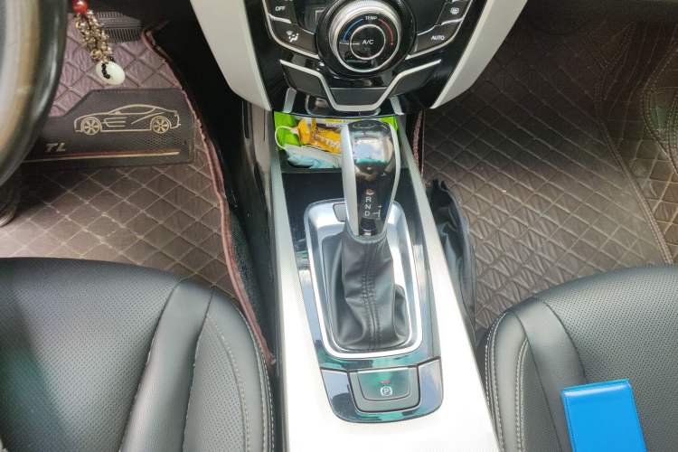 Used Luxgen U6 SUV 2015 1.8T Fashion Edition
