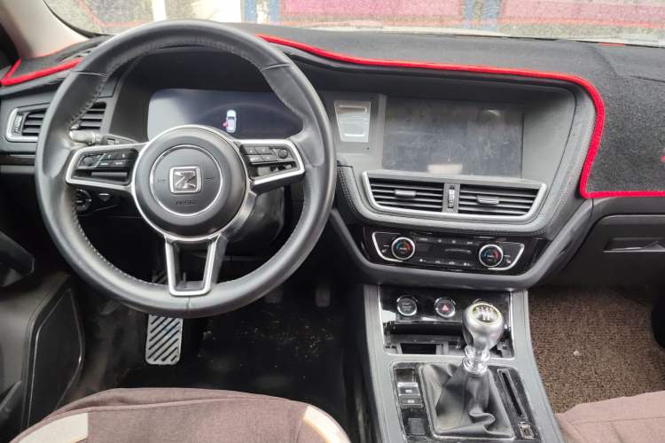 Used Zotye T600 2016 Sport Edition 1.5T Manual Prestige Model Center Console