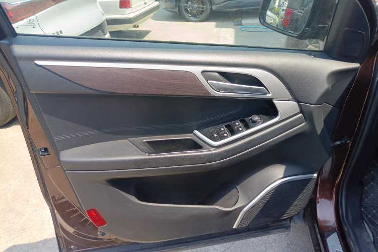 Used Soueast DX7 2020 Xingyue 1.5T DCT Luxury Sunroof Edition