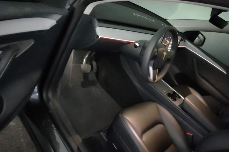 Used Tesla Model Y 2024 Rear-Wheel-Drive Version