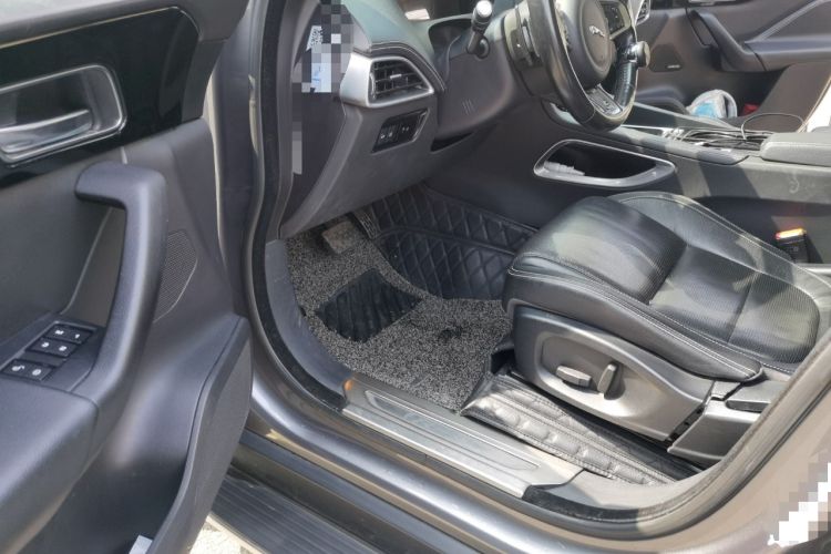 Used Jaguar F-PACE 2016 2.0T Two-Wheel Drive Urban Luxury Edition
