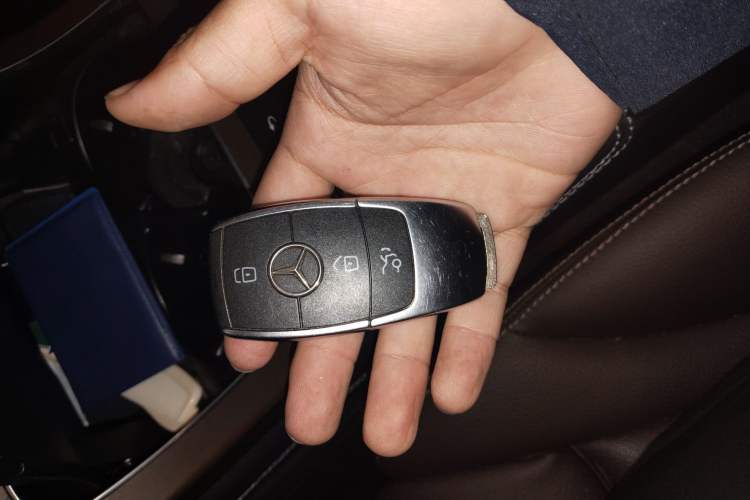 Used Mercedes-Benz GLC 2020 GLC 300 L 4MATIC Dynamic Edition Vehicle Key