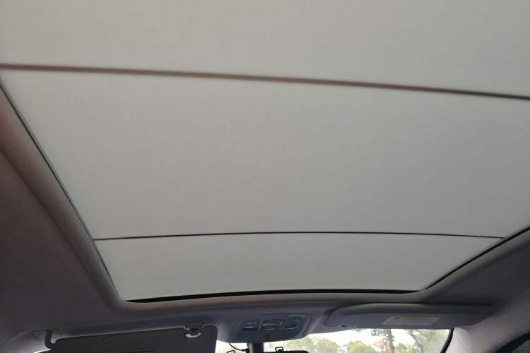 Used Peugeot 2008 2014 1.6L Automatic Fashion Edition Headliner