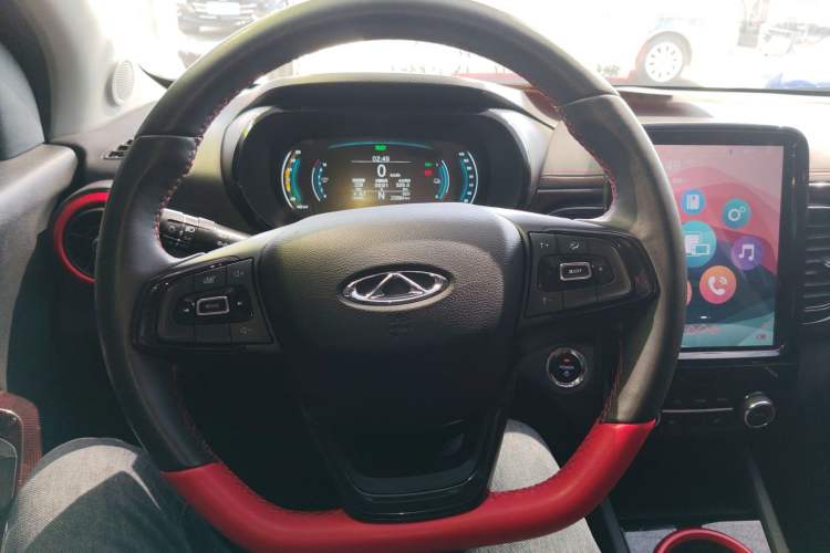 Used Chery QQ Little Ant 2022 Restyled Version Sweet Pink Edition Half-Sugar Version 28.8 kWh 30 kW 301 km Steering Wheel