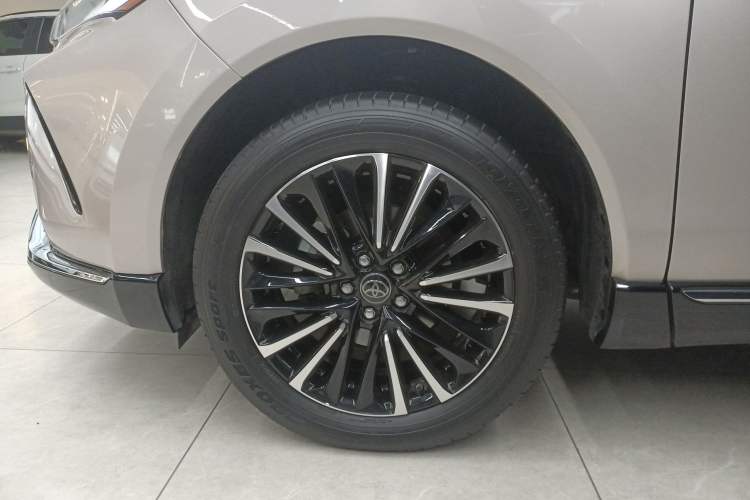 Used Toyota Venza 2022 2.0L CVT Two-Wheel Drive Prestige Edition