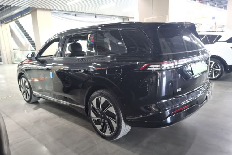 Used Dongfeng eπ eπ008 2025 210 Ultra Range-Extended Version 5 Seats
