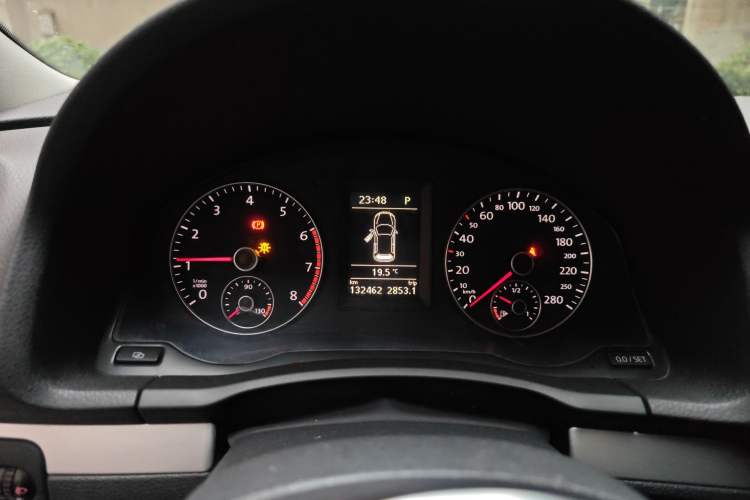 Used Volkswagen Scirocco 2011 1.4 TSI Single-Turbo Fashion Edition Instrument Cluster