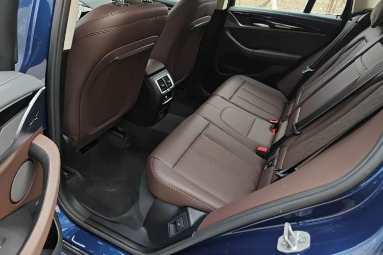 Used BMW X3 2023 Restyled xDrive30i Leading Edition M Night Sky Package Left Rear Seat