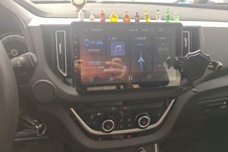 Used Isuzu JLM 2020 2.8T Classic Two-Wheel Drive Diesel Euro VI Comfort Plus Extended Version JE493ZLQ6E
