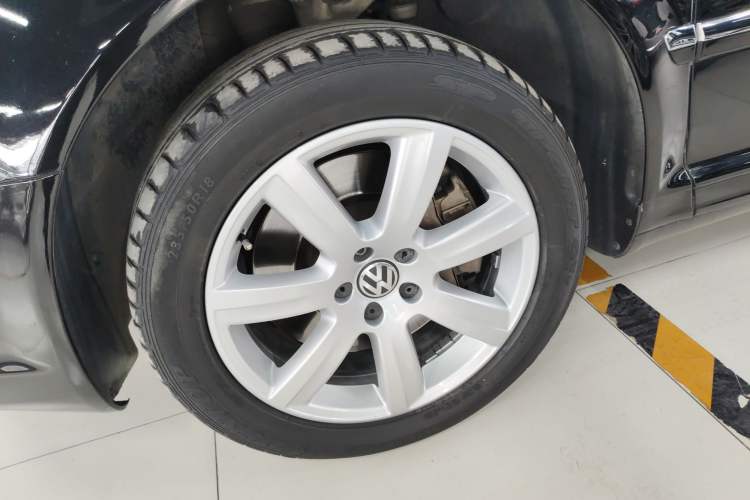 Used Volkswagen Phaeton 2015 3.0L Smart Edition
